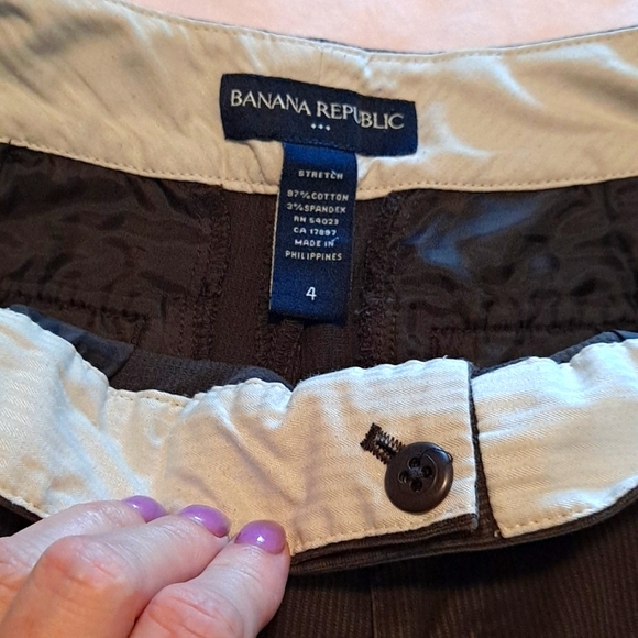 Banana Republic Brown Corduroy Knee-Length Shorts Size 4 - Picture 2 of 7